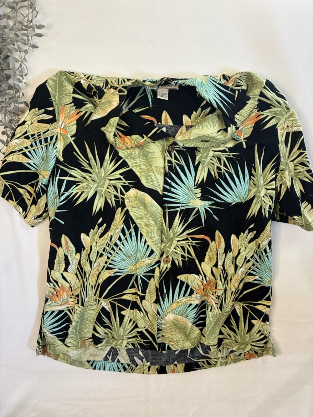 Men's Casual Black Tropical Print Button-Down Shirt